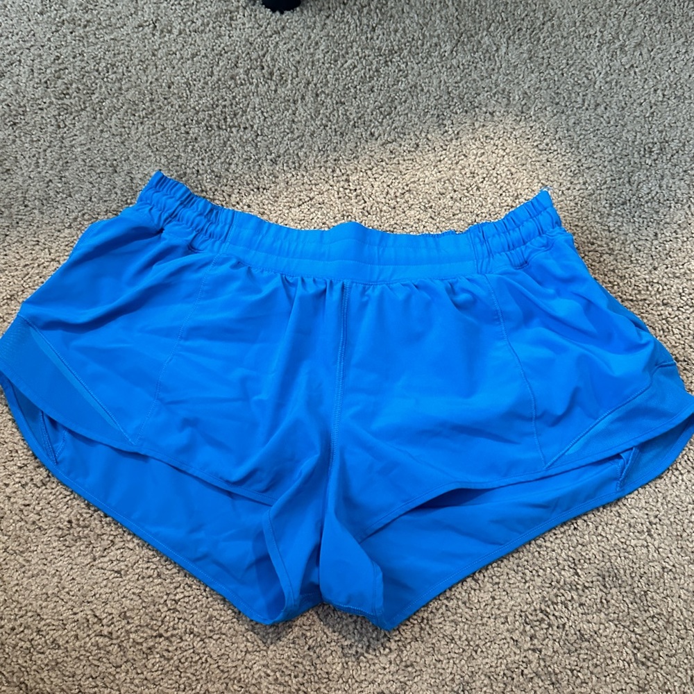 Lululemon Hotty Hot 2.5” Shorts